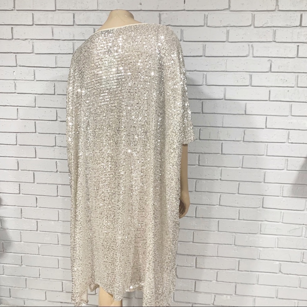 Zara Women’s Sequin Knit Ecru‎ Cape - Picture 7 of 10